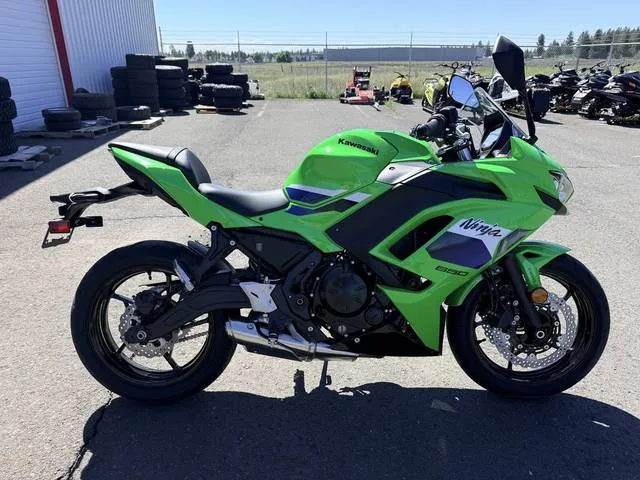 2026 Kawasaki Ninja® 650 ABS — front three-quarter view