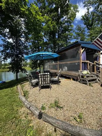 2010 Jayco Eagle Super Lite 314BDS — front three-quarter view