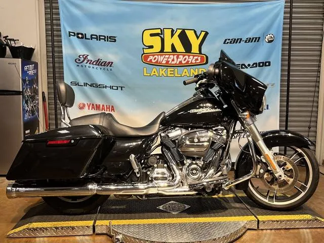 2019 Harley-Davidson® FLHX - Street Glide® — front three-quarter view