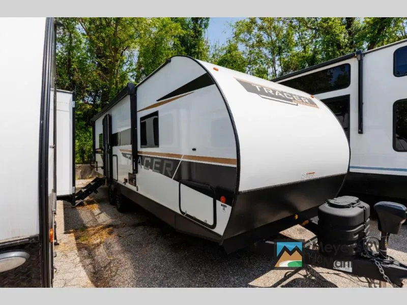 2025 Prime Time RV Tracer 255DS — front three-quarter view