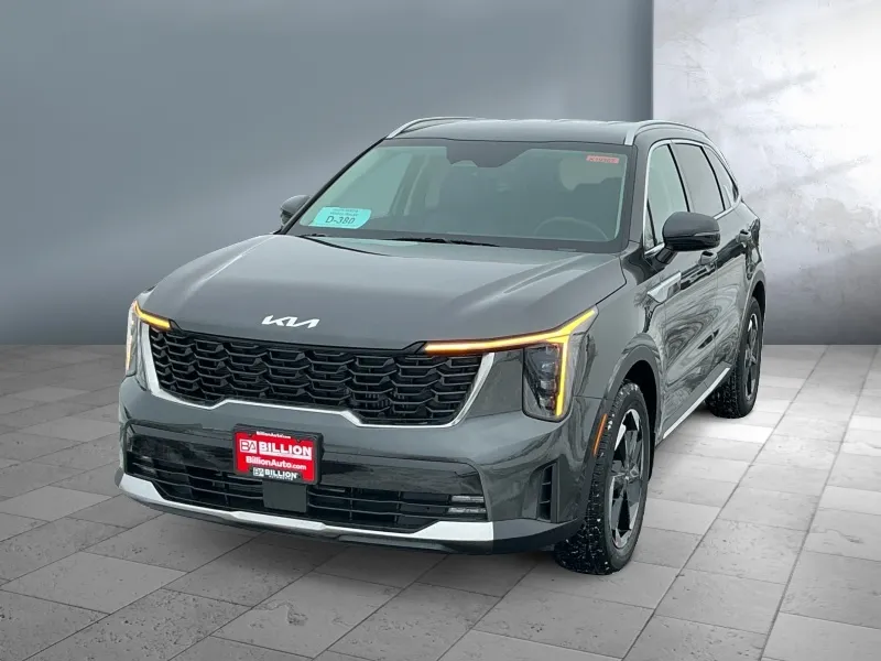 2026 Kia Sorento Hybrid — front three-quarter view
