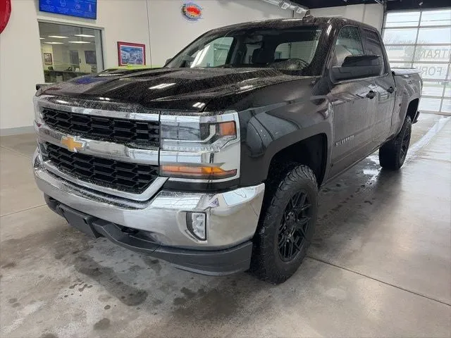 2018 Chevrolet Silverado 1500 1LT in Black — front three-quarter view