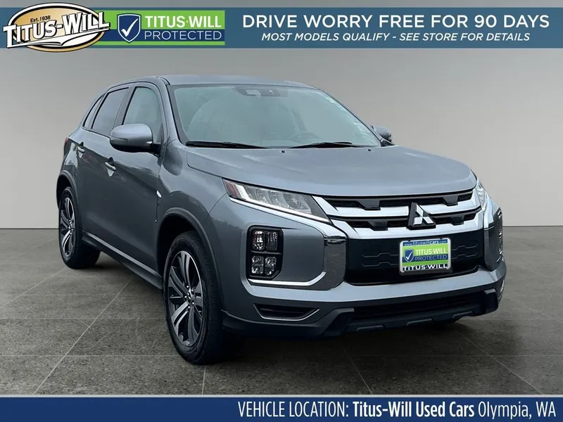 2025 Mitsubishi Outlander Sport 2.0 SE in Gray — front three-quarter view
