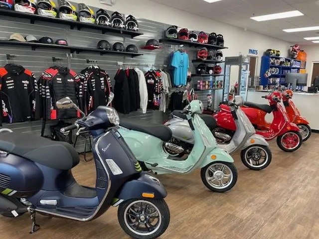 2025 Vespa GTS SUPER 310 — front three-quarter view