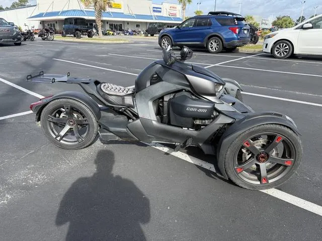 2019 Can-Am® Ryker 600 ACE™ — front three-quarter view