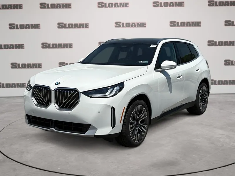 2026 BMW X3 30 xDrive in Alpine White — front three-quarter view