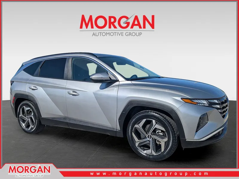 2023 Hyundai Tucson SEL in Shimmering Silver — front three-quarter view