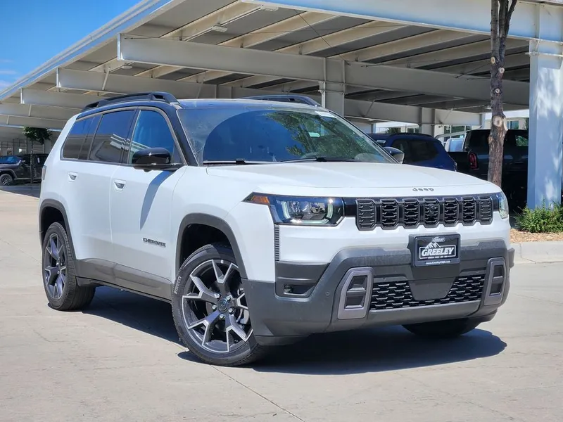2026 Jeep Cherokee CHEROKEE OVERLAND 4X4 in Bright White Clear-Coat Exterior Paint — front three-quarter view