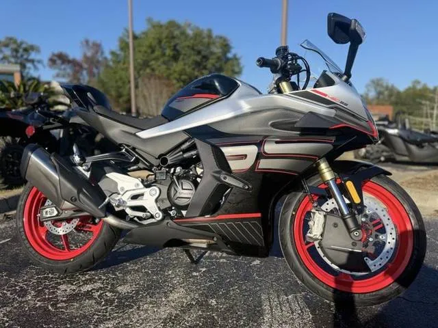 2026 CFMOTO 450SS — front three-quarter view