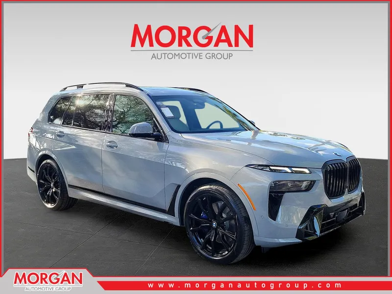 2026 BMW X7 xDrive40i in Brooklyn Grey Metallic — front three-quarter view