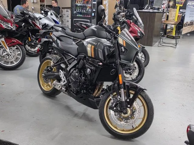 2026 Suzuki GSX-8TT — front three-quarter view