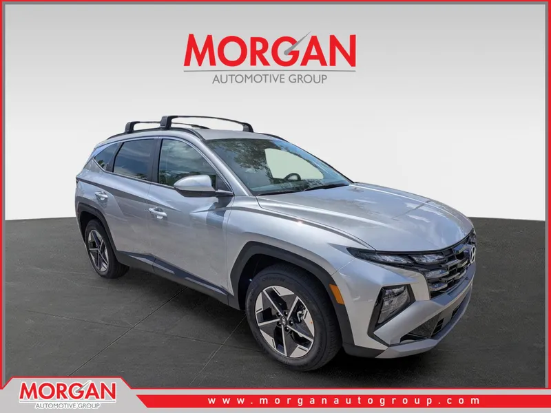 2026 Hyundai TUCSON SEL in Shimmering Silver — front three-quarter view
