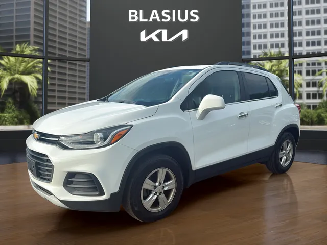 2019 Chevrolet Trax LT in Summit White — front three-quarter view