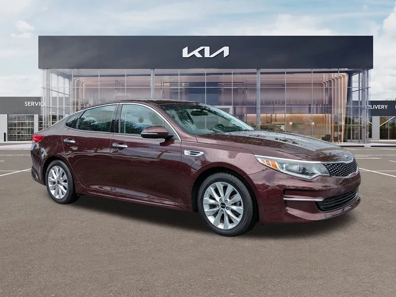 2018 Kia Optima EX in Sangria — front three-quarter view