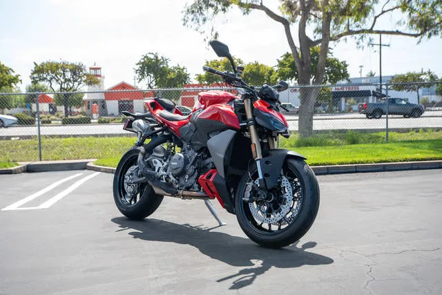 2026 Ducati Streetfighter V2 — front three-quarter view