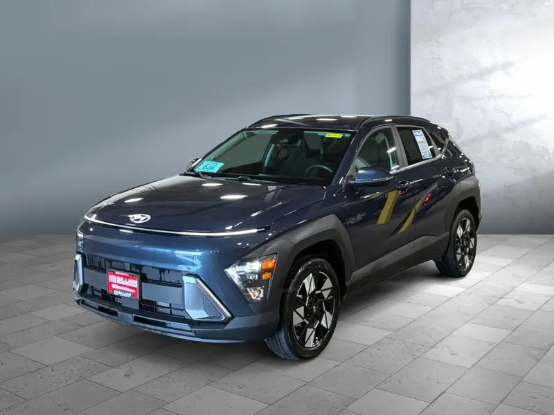 2025 Hyundai Kona — front three-quarter view