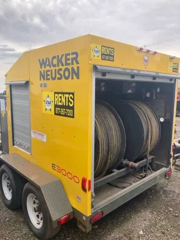 2015 Wacker Neuson E3000G — front three-quarter view