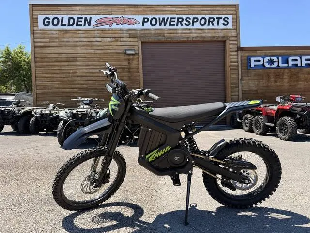 2026 Rawrr Mantis X Pro — front three-quarter view
