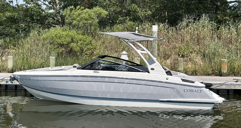 2026 Cobalt R4 — front three-quarter view