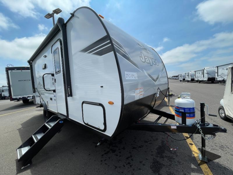 2026 Jayco Jay Flight SLX — front three-quarter view