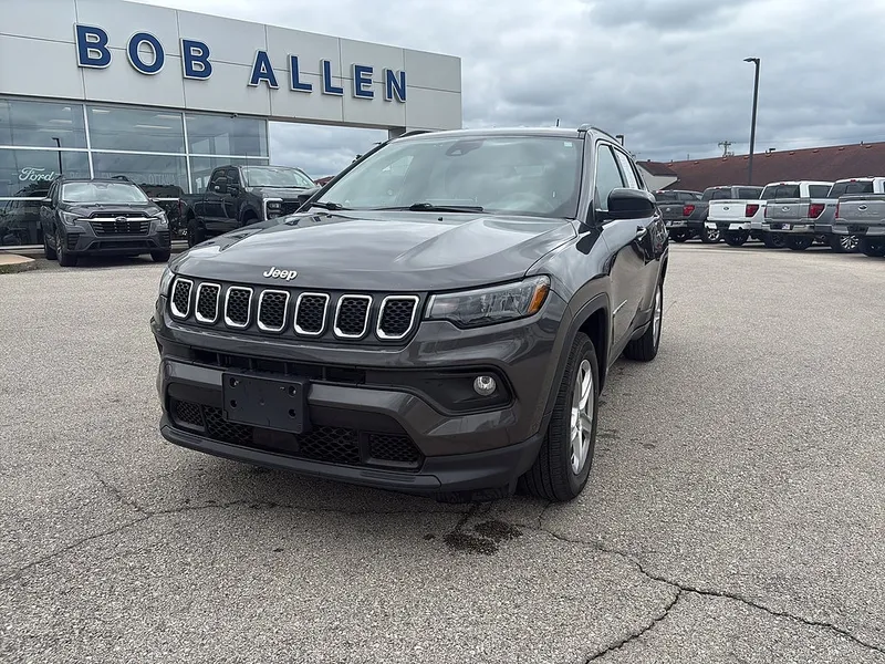2024 Jeep Compass Latitude in Baltic Gray Metallic Clear Coat — front three-quarter view