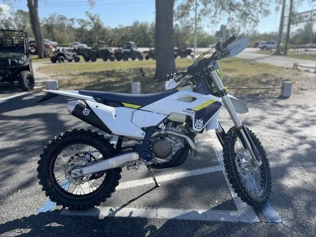 2025 Husqvarna® FE 450 — front three-quarter view
