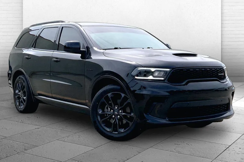 2023 Dodge Durango R/T AWD in Db Black Clearcoat — front three-quarter view