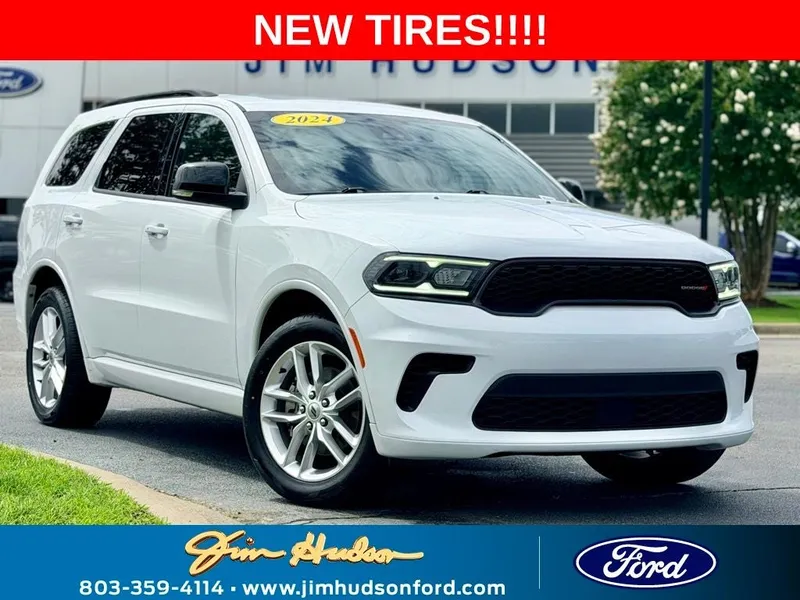 2024 Dodge Durango GT Plus 3RD ROW SEATING NAVI HEATED COOLED SEATS in White — front three-quarter view
