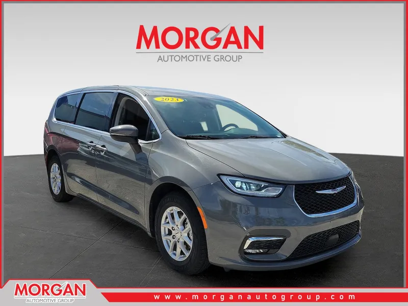2023 Chrysler Pacifica Touring L in Ceramic Gray Clearcoat — front three-quarter view