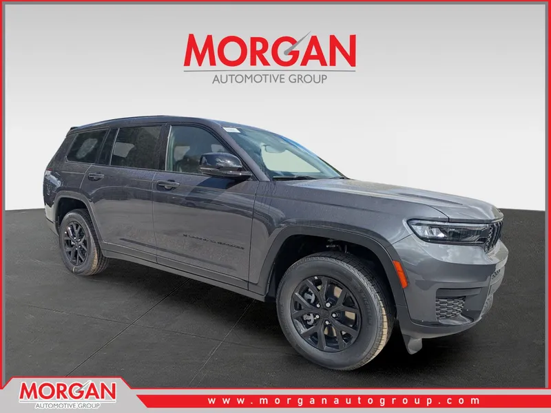 2025 Jeep Grand Cherokee L Altitude X in Gray — front three-quarter view