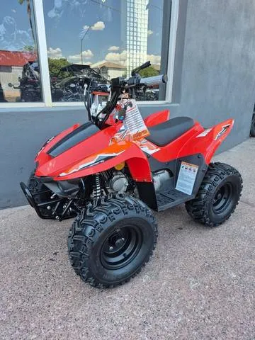 2025 Kayo Fox / Storm 70 — front three-quarter view