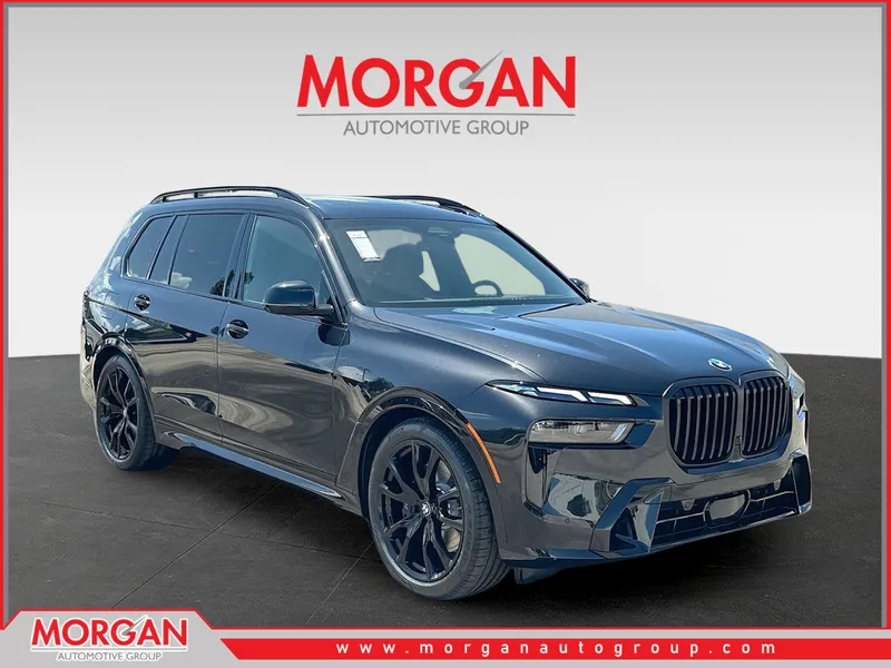 2026 BMW X7 xDrive40i in Black Sapphire Metallic — front three-quarter view