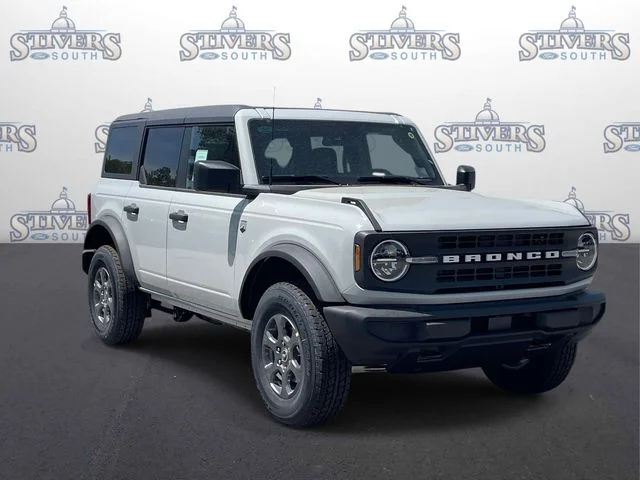 2026 Ford Bronco Big Bend in White — front three-quarter view