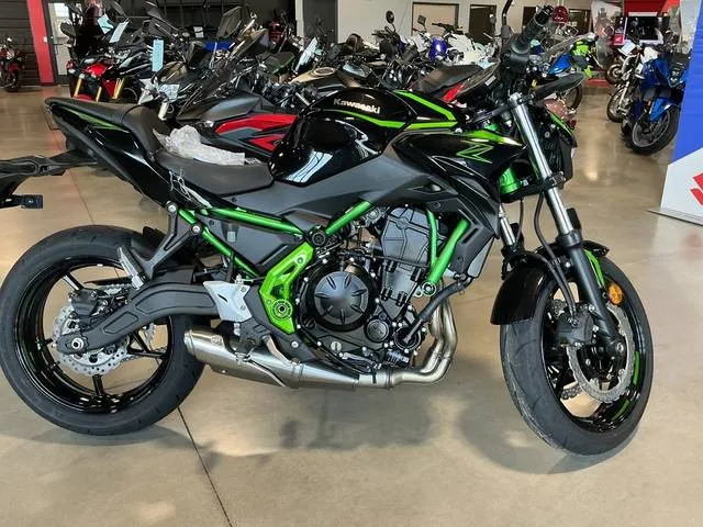 2025 Kawasaki Z650 ABS — front three-quarter view
