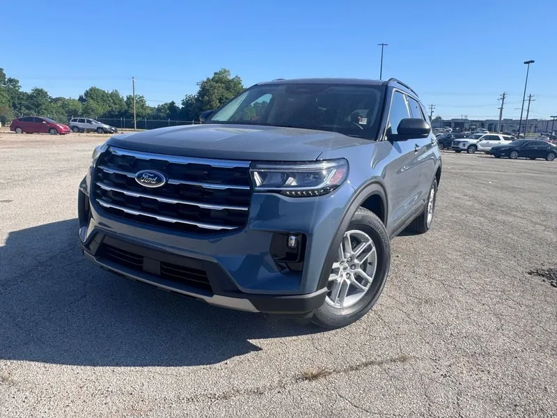 2026 Ford Explorer Active in Vapor Blue — front three-quarter view