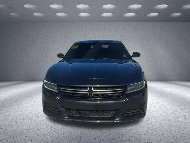 2016 Dodge Charger SE in Grey — front three-quarter view
