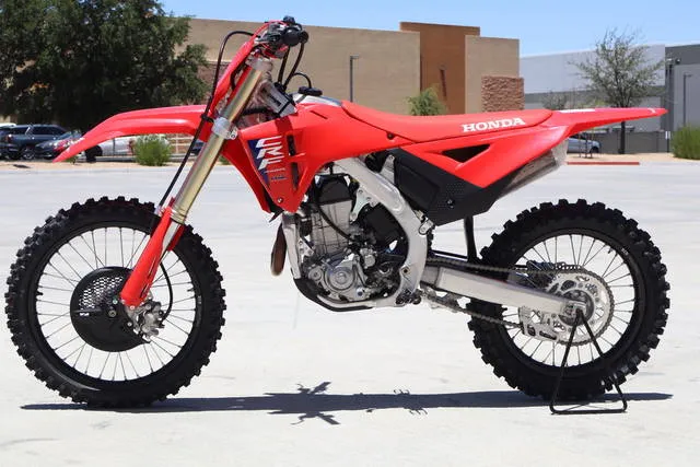 2026 Honda® CRF450R — front three-quarter view