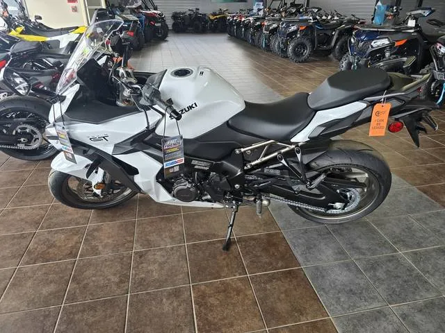 2026 Suzuki GSX-S1000GT+ — front three-quarter view