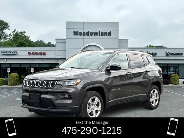 2023 Jeep Compass Latitude in Granite Crystal Metallic Clearcoat — front three-quarter view