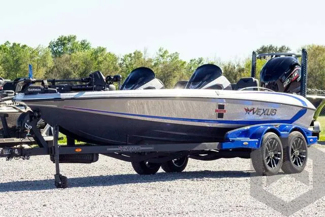 2026 Vexus VX s21 — front three-quarter view