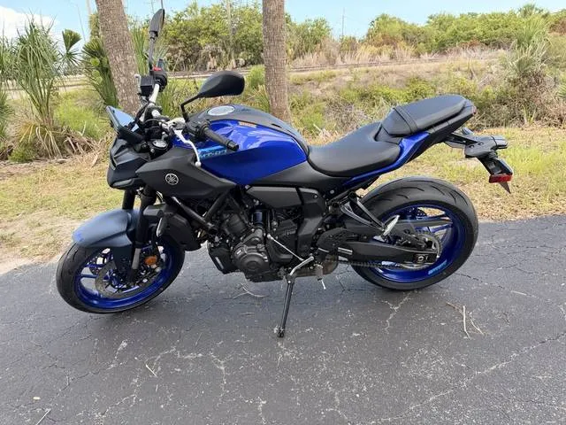 2026 Yamaha MT-07 — front three-quarter view