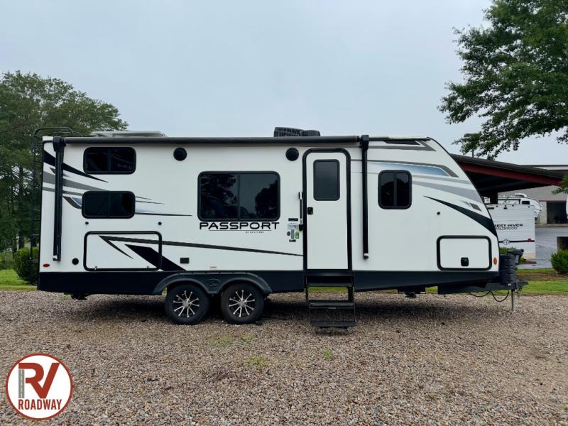 2023 Passport SL 219BH