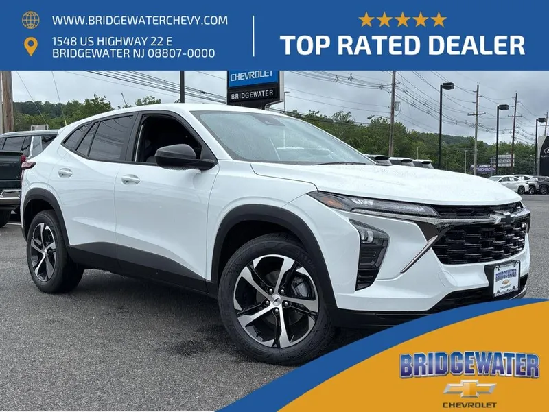 2026 Chevrolet Trax 1RS in Summit White — front three-quarter view