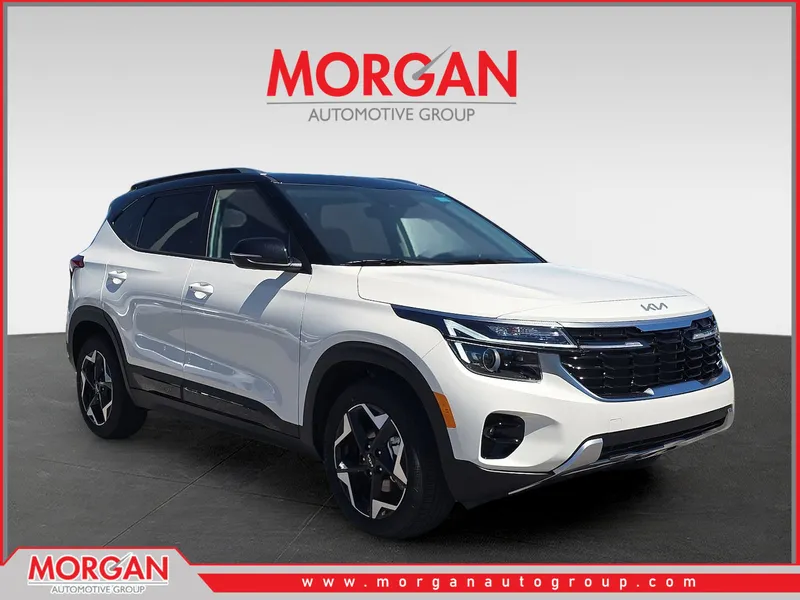 2026 Kia Seltos S in Clear White/Black Roof — front three-quarter view