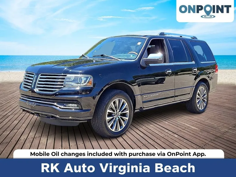 2017 Lincoln Navigator Select in Black — front three-quarter view