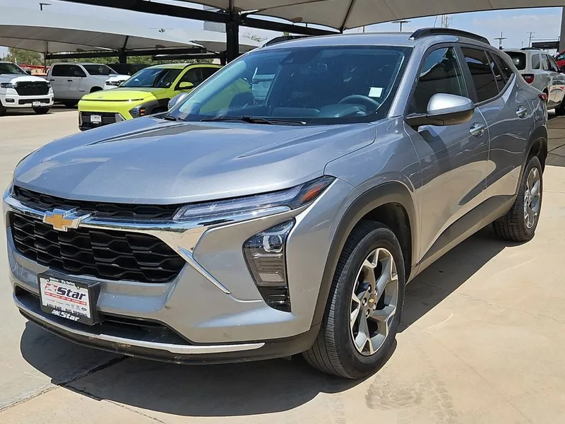 2025 Chevrolet Trax LT in Sterling Gray Metallic — front three-quarter view