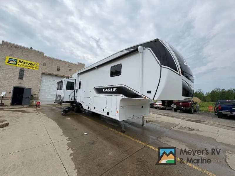 2026 Jayco Eagle 355MBQS — front three-quarter view