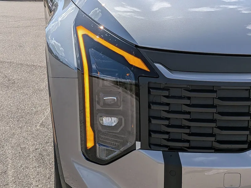 2026 Kia Sportage Hybrid — photo 10 view