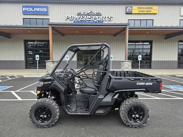 2026 Can-Am® Defender DPS HD9 Stealth Black