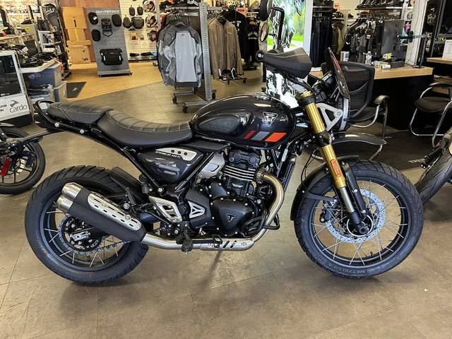 2026 Triumph Scrambler 400 XC Storm Grey — front three-quarter view